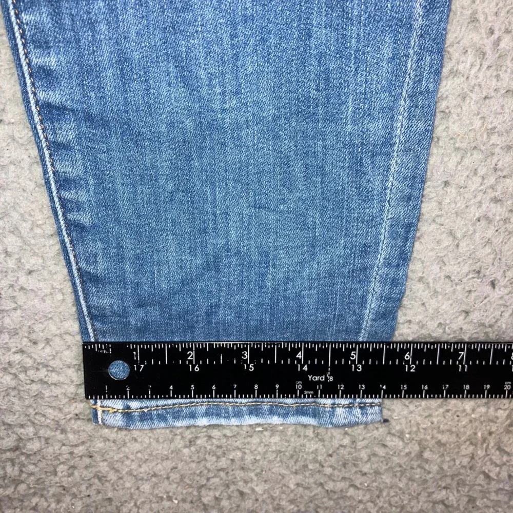 7 For All Mankind Skinny Jeans Women 26 Medium Wash Whiskered Stretch‎ Denim
